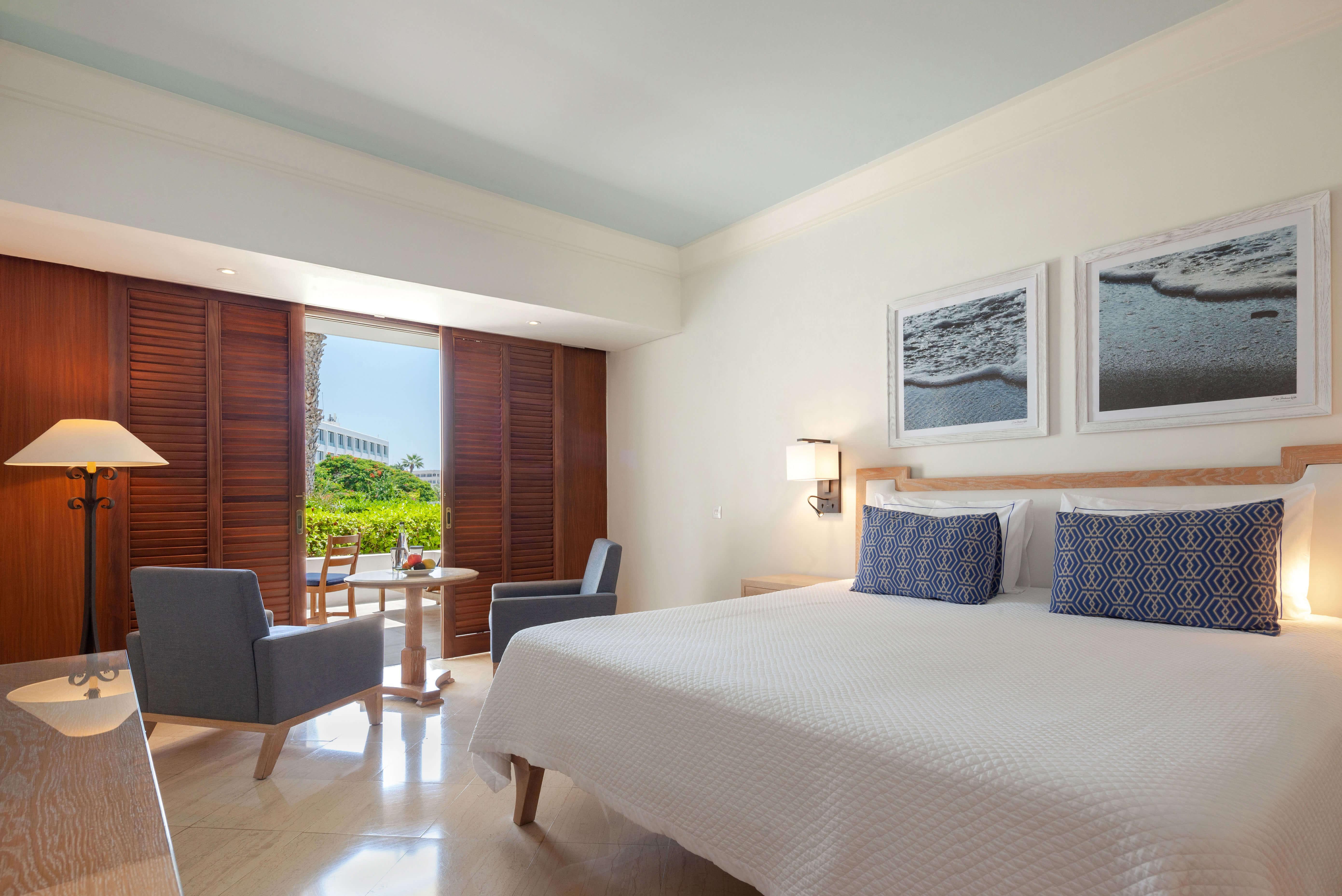 Annabelle Hotel Paphos Exterior photo Deluxe Ocean View Room